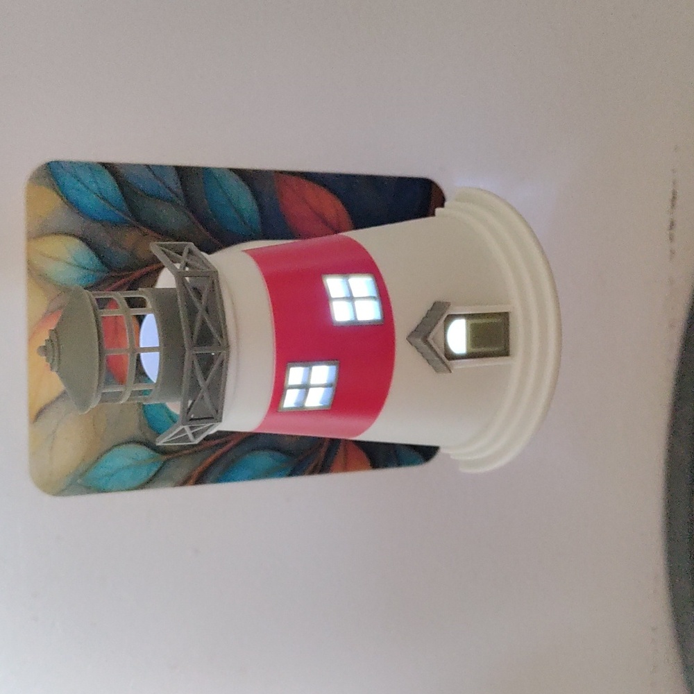 Yankee Candle Lighthouse Scentplug Holder - Picture 4 of 4